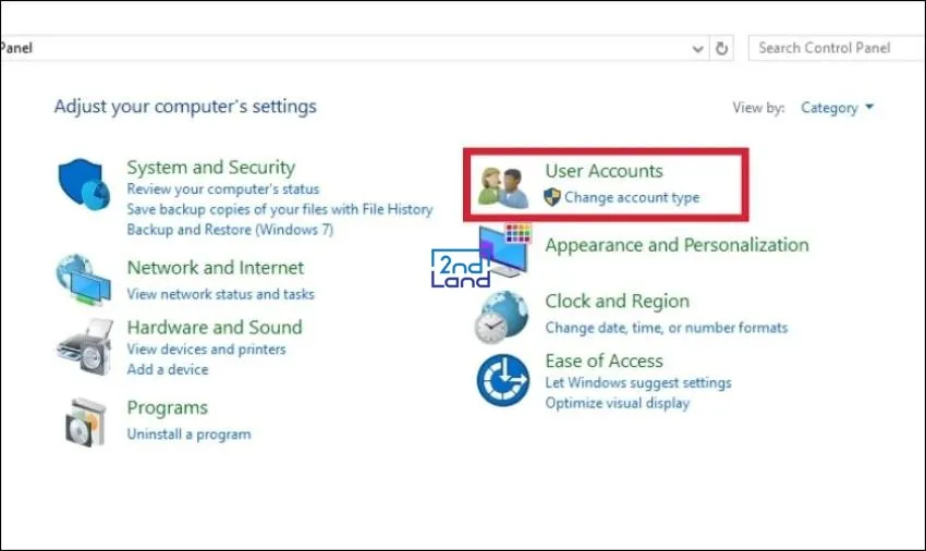 Chọn User Accounts trong Control Panel để quản lý