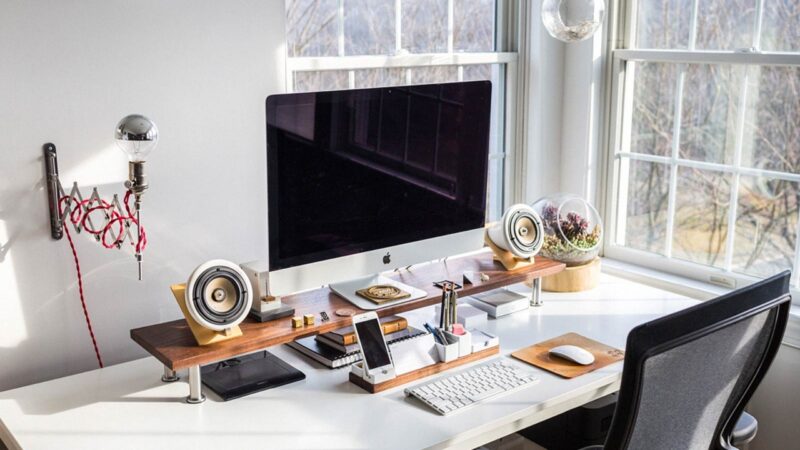 Cách Sắp Xếp Bàn Máy Tính: Hướng Dẫn Tối Ưu Hóa Không Gian Làm Việc Chuyên Nghiệp