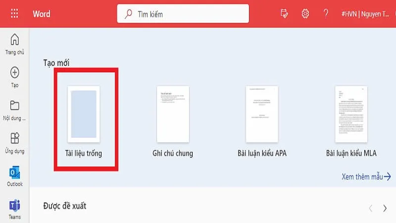 Tạo tài liệu Word mới bằng cách chọn tài liệu trống (Blank Document)