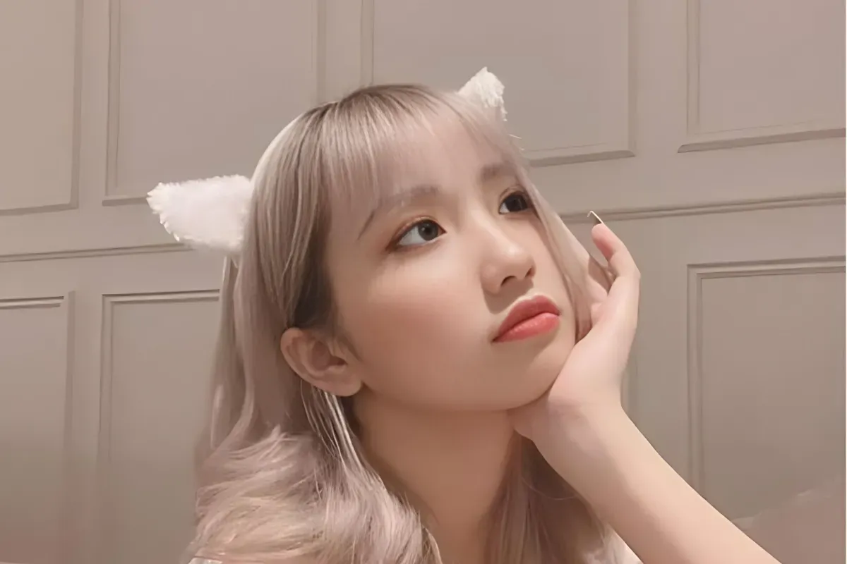 Sự nghiệp người mẫu ảnh của tiktoker Lê Thị Khánh Huyền