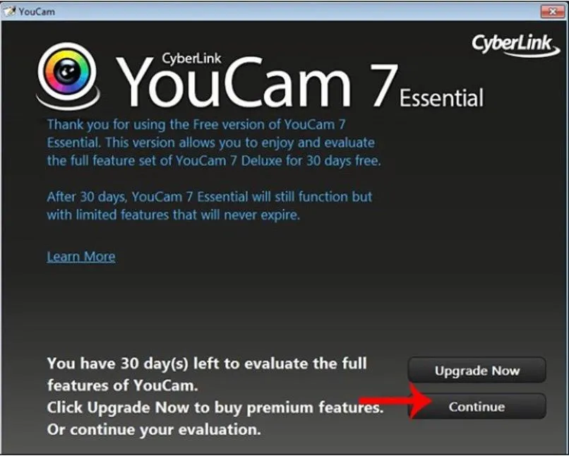 Hoàn tất cài đặt và lựa chọn Continue trong phần mềm chụp ảnh CyberLink YouCam