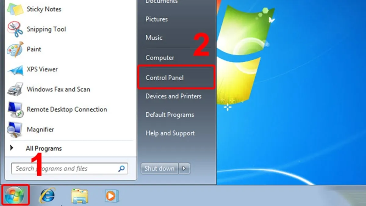 Cửa sổ Control Panel trên Windows 7