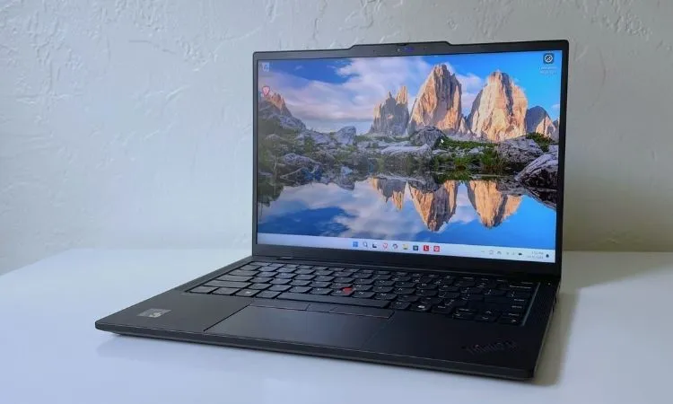 Các lưu ý quan trọng về hiệu năng và nguồn tải khi cài đặt hình nền động