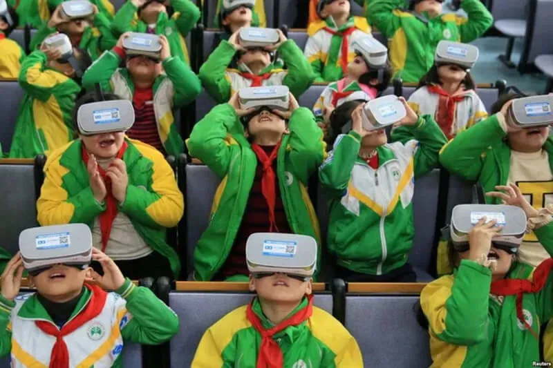 Quyết định có nên mua kính thực tế ảo không dựa trên khả năng chi trả và nhu cầu sử dụng