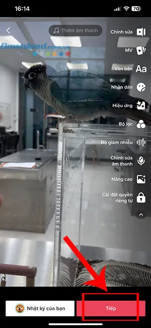 Nhấn nút Tiếp để hoàn thành các bước chỉnh sửa âm thanh và chỉnh giọng nói trên TikTok