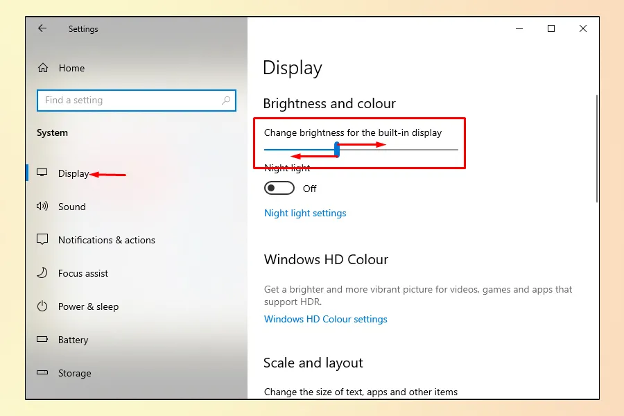 Thao tác kéo thanh trượt Brightness and colour trong mục Display để thay đổi độ sáng màn hình máy tính Win 10