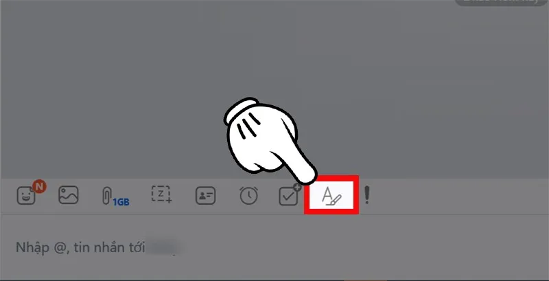Cửa sổ chat trong Zalo PC hiển thị danh sách các cuộc trò chuyện và một cuộc trò chuyện cụ thể đang được chọn, sẵn sàng cho việc soạn thảo tin nhắn.