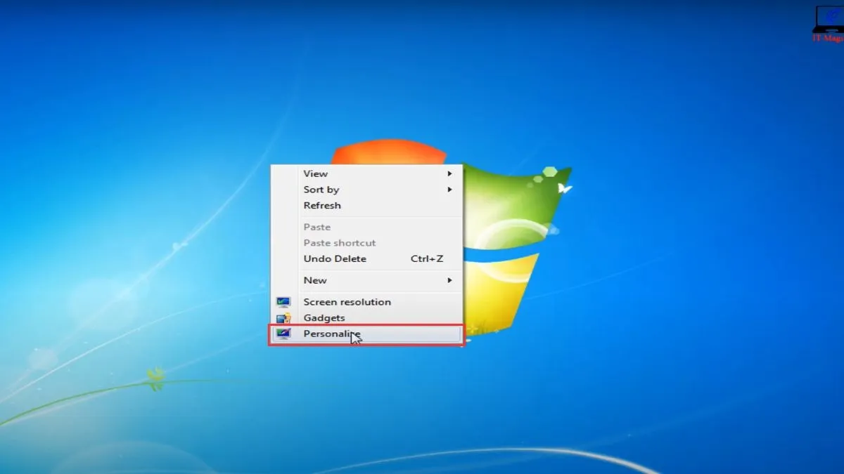Chọn Personalize từ menu ngữ cảnh