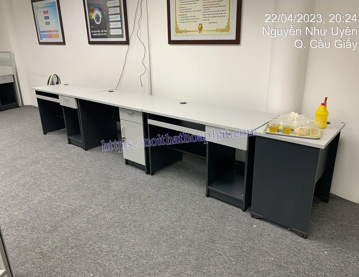 Bàn máy tính Hòa Phát