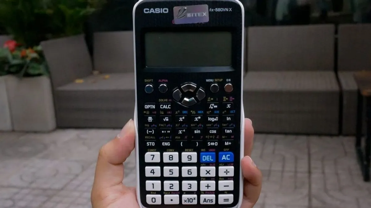 Máy tính Casio fx-580VNX được phép mang vào phòng thi