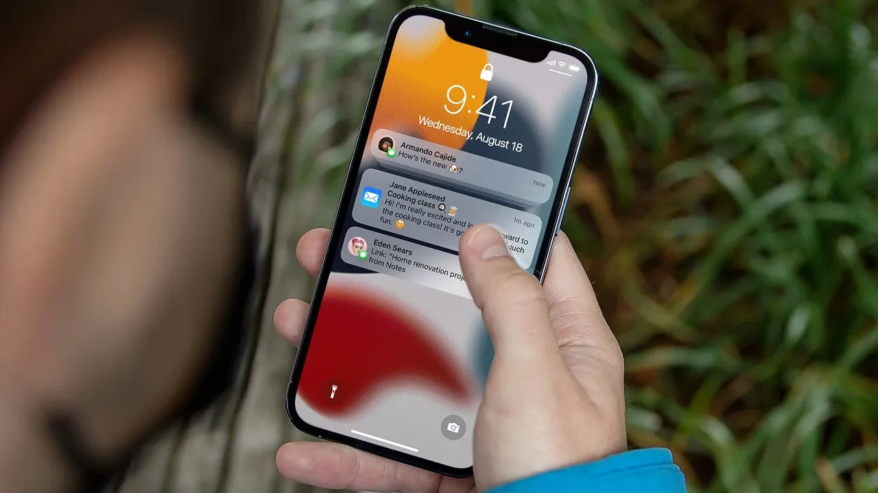 chống nhìn trộm màn hình iPhone 2