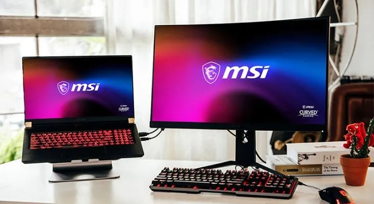 Dùng cáp HDMI để kết nối giữa laptop và màn hình máy tính