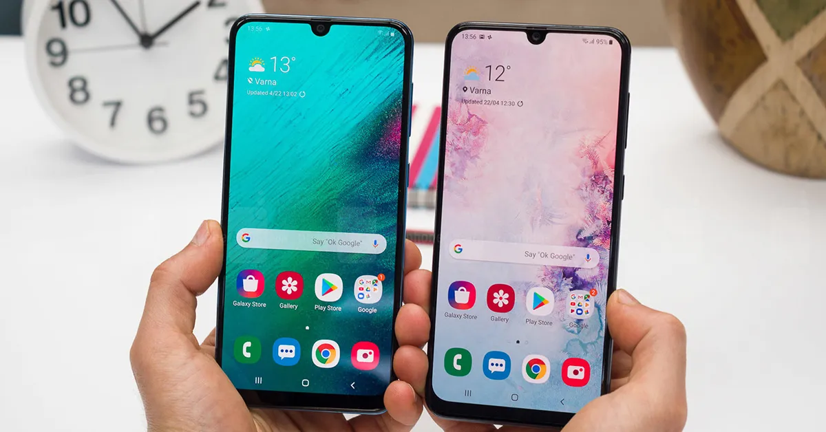 Điện thoại Samsung Galaxy A51 và A50, minh họa các dòng máy có thể gặp lỗi khóa màn hình