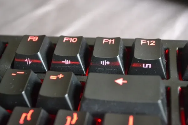 Cập nhật dữ liệu văn bản và thực hiện lệnh gửi nhận email thông qua phím F9