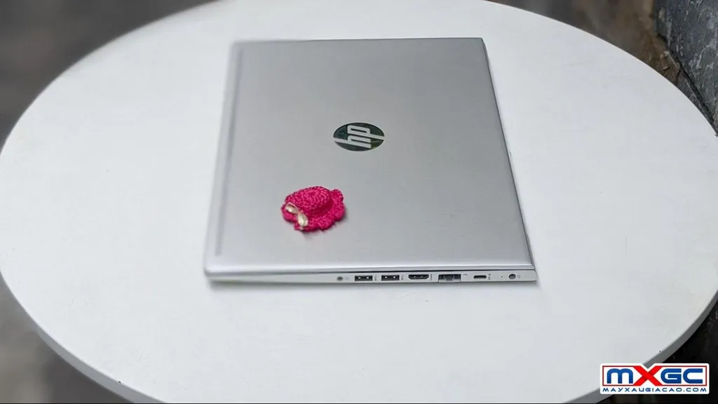 Hình ảnh mẫu máy tính HP ProBook với thiết kế khung nhôm chắc chắn