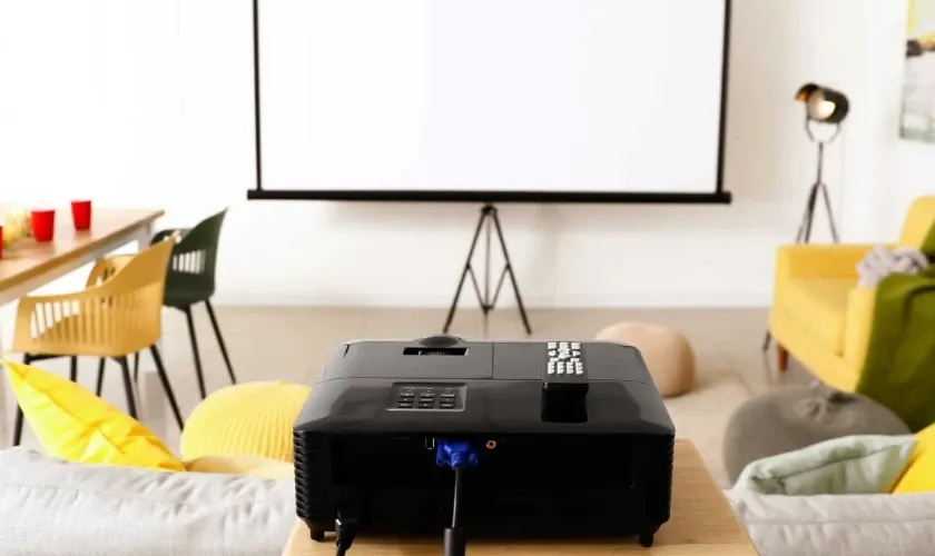 Hệ thống âm thanh Soundbar hiện đại khi được ghép nối cùng máy chiếu văn phòng