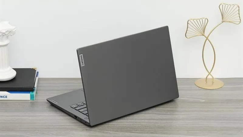 Lenovo V14 G4 sở hữu thiết kế chắc chắn và bản lề linh hoạt
