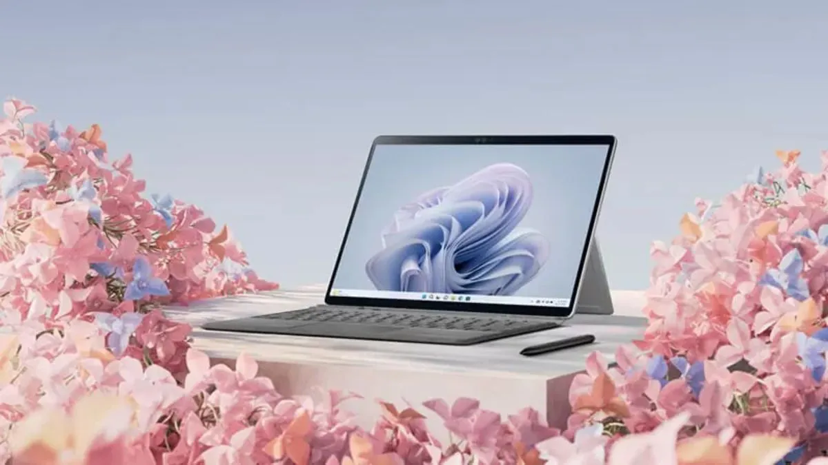 Tổng quan các phụ kiện đi kèm khi mua laptop màn hình cảm ứng tháo rời Surface