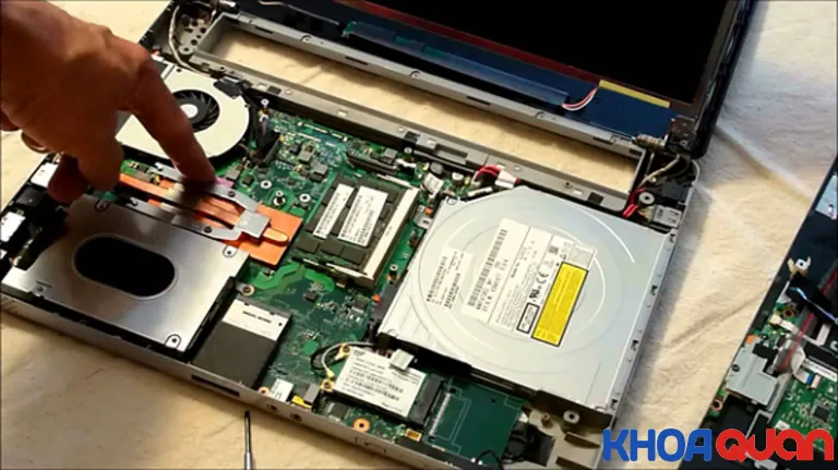 Ổ cứng cần được kiểm tra, thay mới nếu hư hỏng không thể dùng được