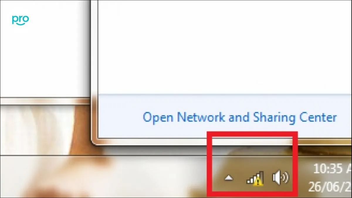 Biểu hiện biểu tượng wifi có dấu chấm than vàng trên thanh Taskbar hệ thống