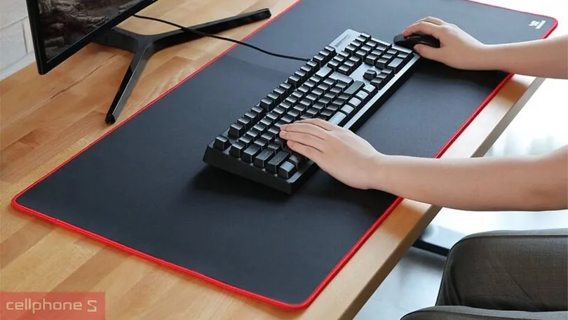 Lựa chọn kích thước phù hợp giúp người dùng có đủ không gian thực hiện các thao tác chuột chính xác