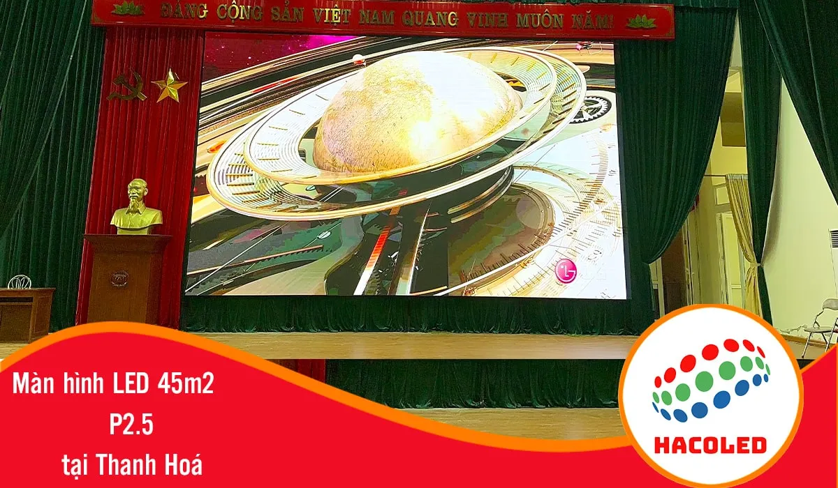 Màn hình LED 400 inch đang trình chiếu video quảng cáo sống động