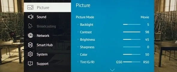 Điều chỉnh Color Settings để sửa tivi bị xanh màn hình