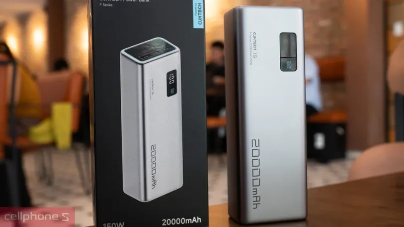 Mô tả dung lượng pin lớn trên thiết bị sạc di động chuyên dụng cho máy tính