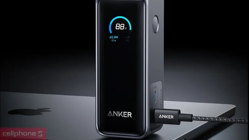 Cấu tạo bên trong và bảng mạch bảo vệ của bộ sạc dự phòng Anker