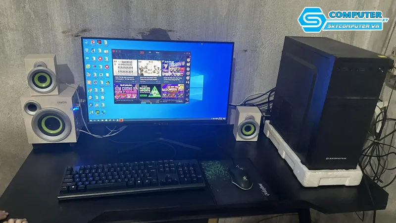 Khu vực linh kiện máy tính đa dạng tại TQ Computer & Gaming Shop