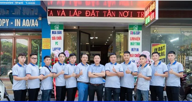 Hệ thống linh kiện máy tính hiện đại được chuẩn bị sẵn sàng để thay thế cho khách hàng