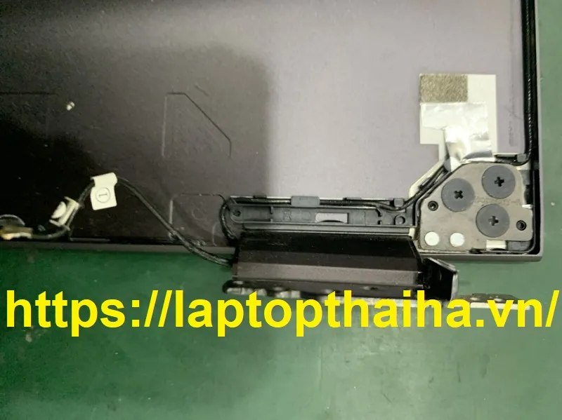 Xương bản lề được hàn gia cố bằng phương pháp chuyên dụng để tăng khả năng chịu lực lâu dài